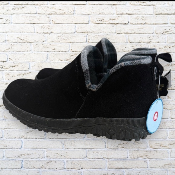 NWT Minnetonka Black Suede Boots size 7 - Picture 2 of 6